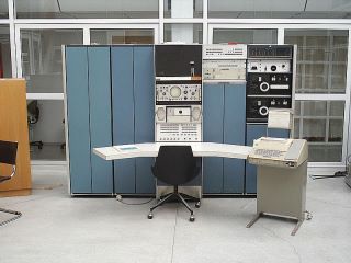 DEC-PDP-7 The First Machine Saw The Development of The Gr8 UNIX OS.....